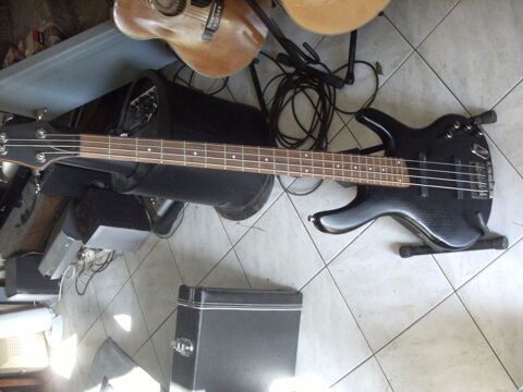 BASSE IBANEZ EDB550 + CASE NEUF 245 Rablay-sur-Layon (49)