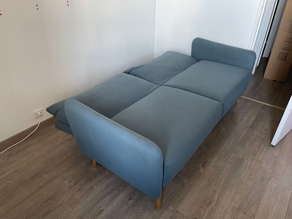 Sofa en tr&egrave;s bon &eacute;tat! Meubles