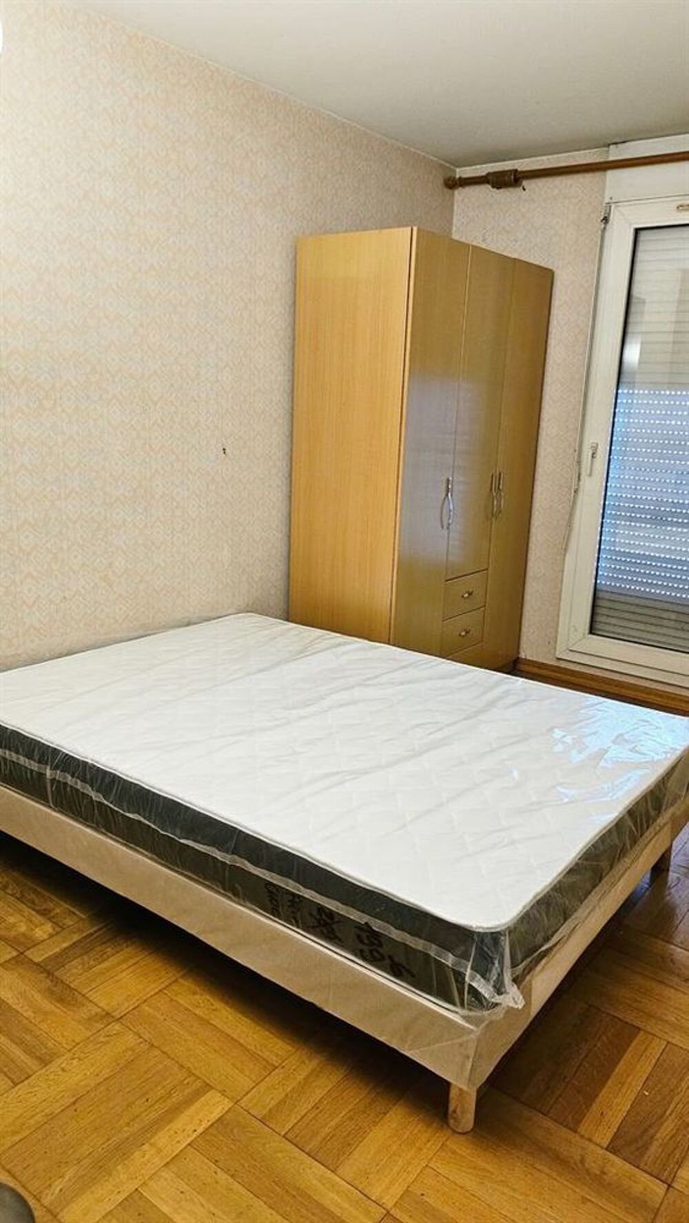 Location Appartement 3 pièces Parc de Belleville Paris 20