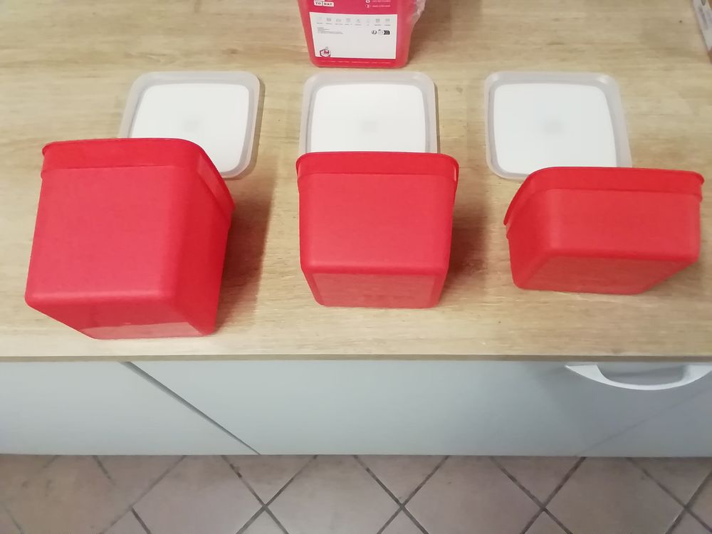 Boites alimentaires neuves qualit&eacute; Henri Boucher. Cuisine