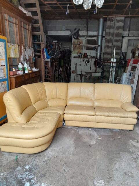 Canap� tout cuir 150 Montcourt (70)