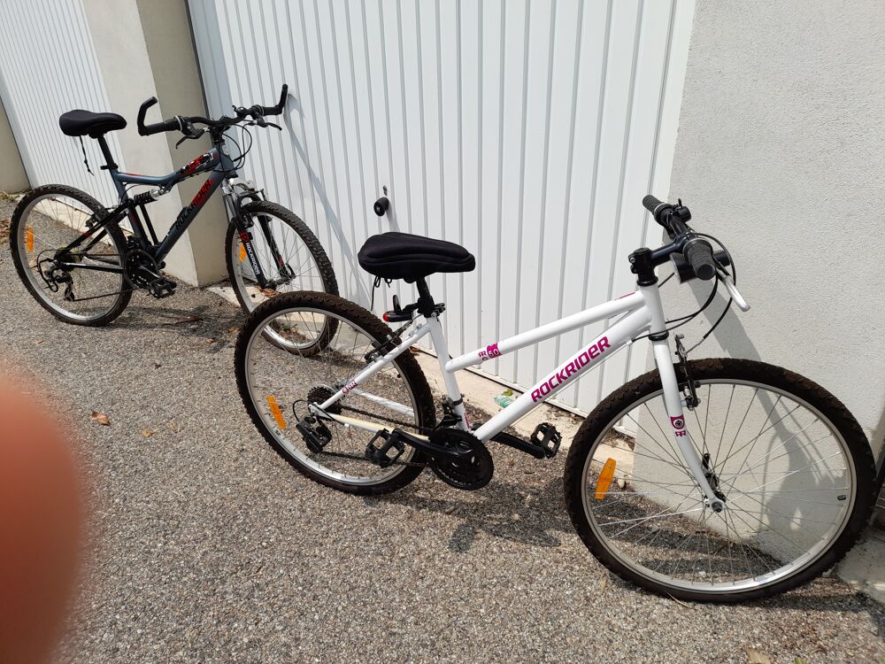 A VENDRE 2 VELOS VTT HOMME ET FEMME Vélos