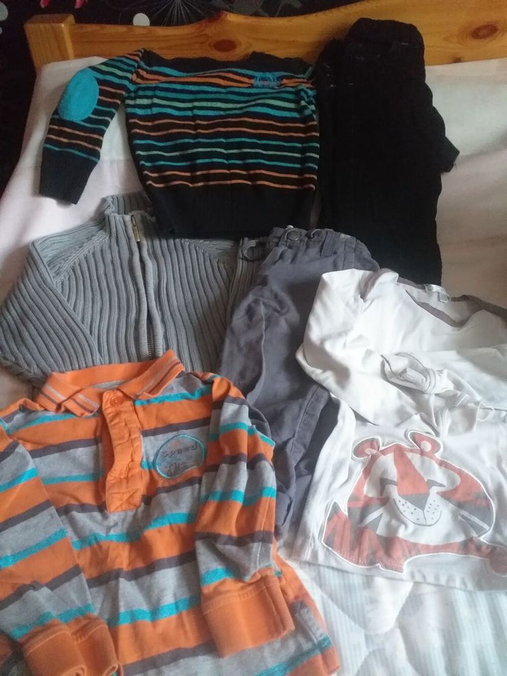 Lot 1 ensemble pull &amp; pantalon + 2 tee-shirts manches longue Vtements enfants