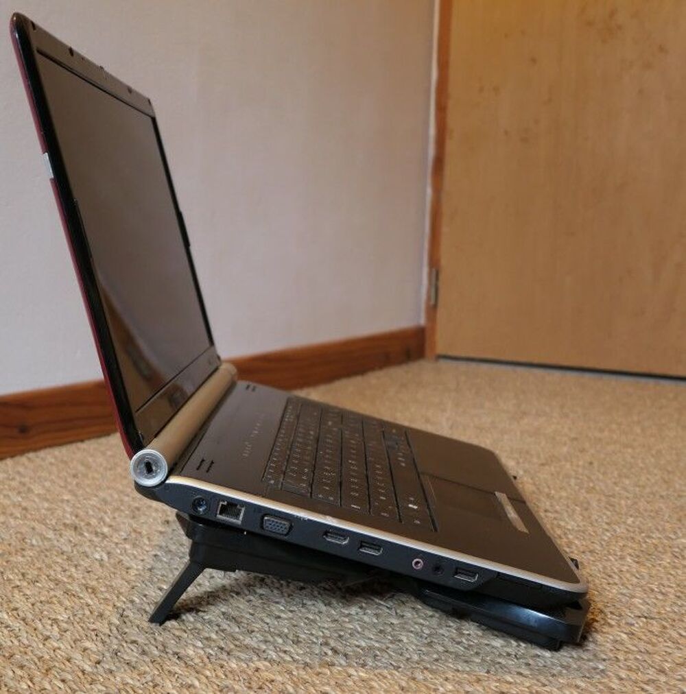 Support ventil&eacute; Klim pour ordinateur portable Matériel informatique
