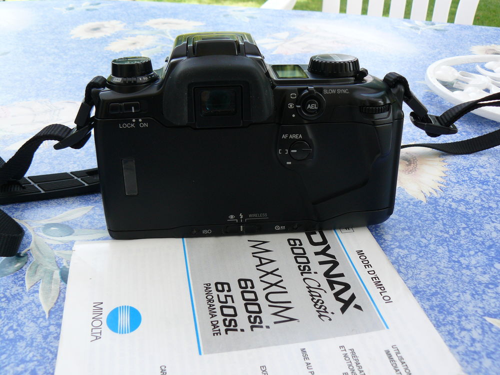 Appareil photo argentique MINOLTA 600 SI
Photos/Video/TV