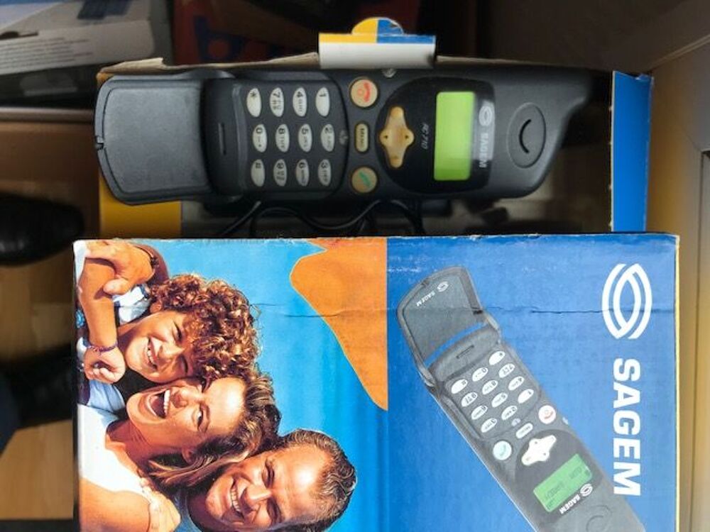 GSM COLLECTOR Téléphones et tablettes