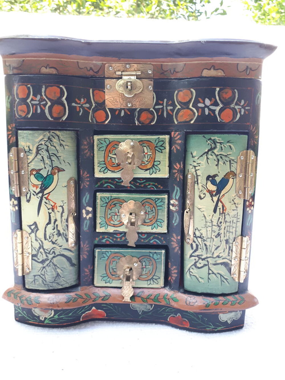 Petite armoire ou coffret &agrave; bijoux Japonais Décoration