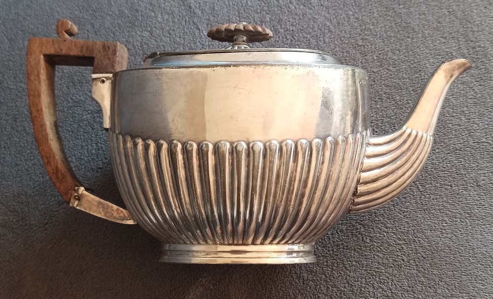 Th&eacute;i&egrave;re Art d&eacute;co anglaise William Hutton &amp; Sons Vers 1930 