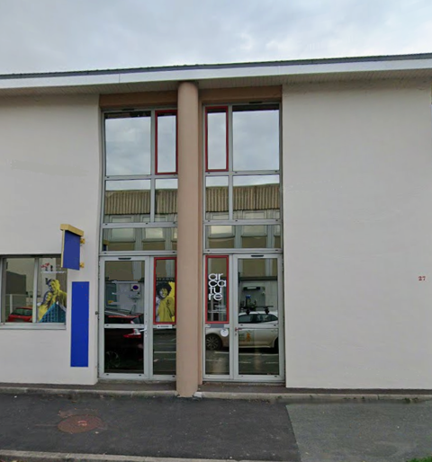 Local &agrave; louer 60 m&sup2; - LA ROCHELLE 825 17000 La rochelle