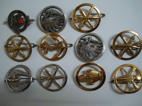 Insigne de b�ret ,objet ancien militaire,militaria. 23 Is-sur-Tille (21)