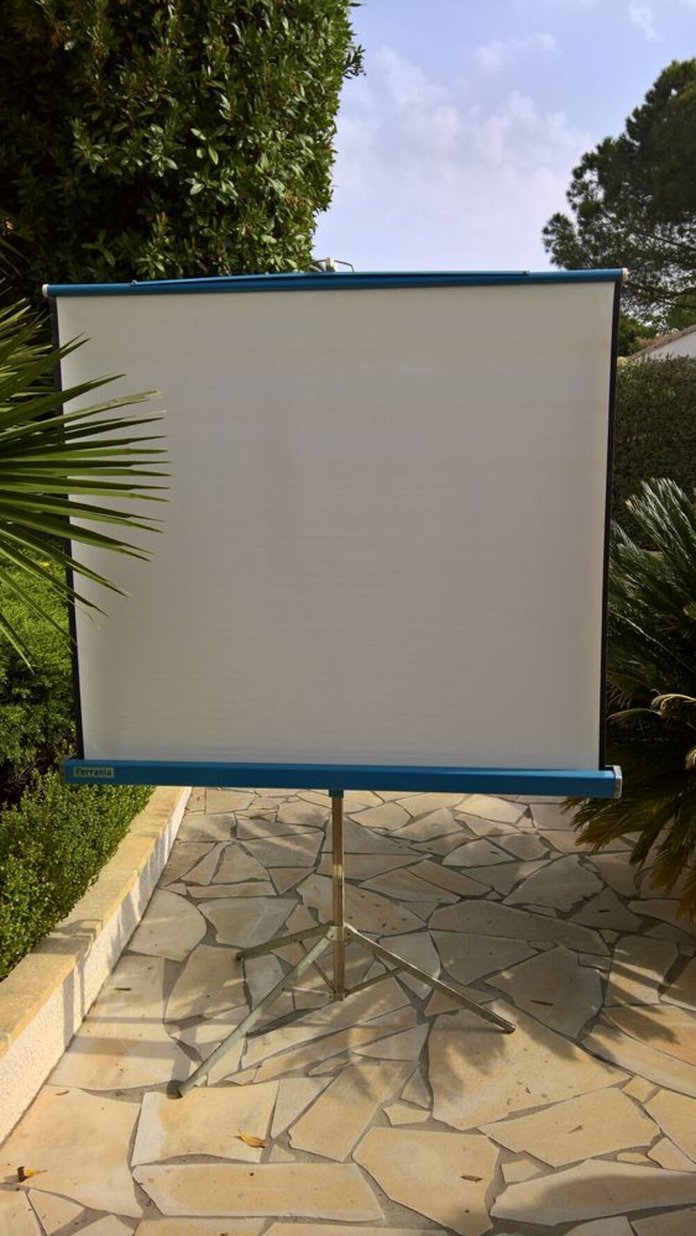 ECRAN POUR VIDEOPROJECTEUR Photos/Video/TV