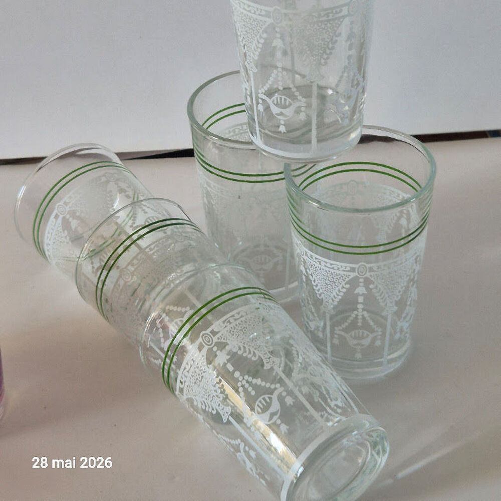 Lot de 8 verres &agrave; th&eacute; marocain traditionnels Cuisine