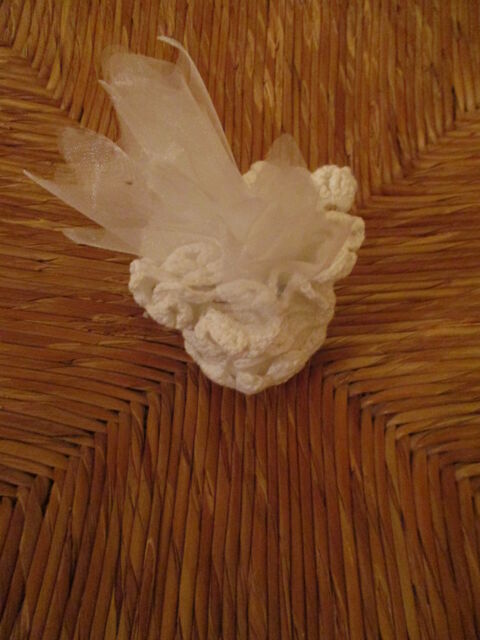 bonbonnière en crochet et tulle blanc 0 Mérignies (59)