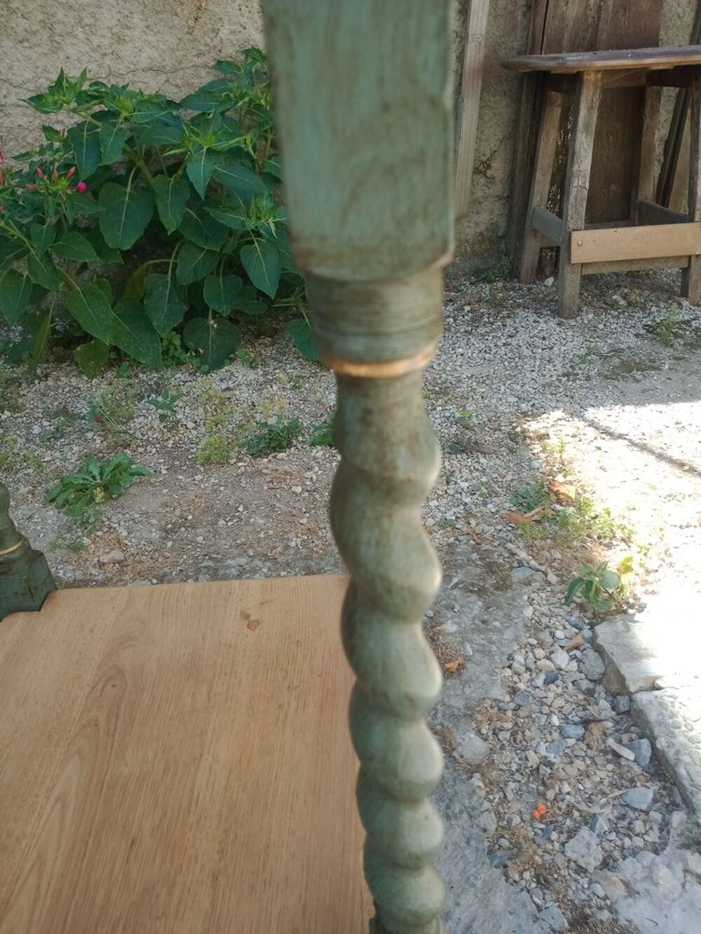 Table d' appoint laqu&eacute; Meubles