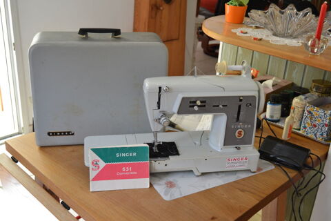 machine à coudre Singer 40 € Bon état de marche Clisson (44)