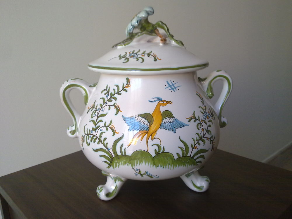 objets en faience moustiers maison lallier Décoration
