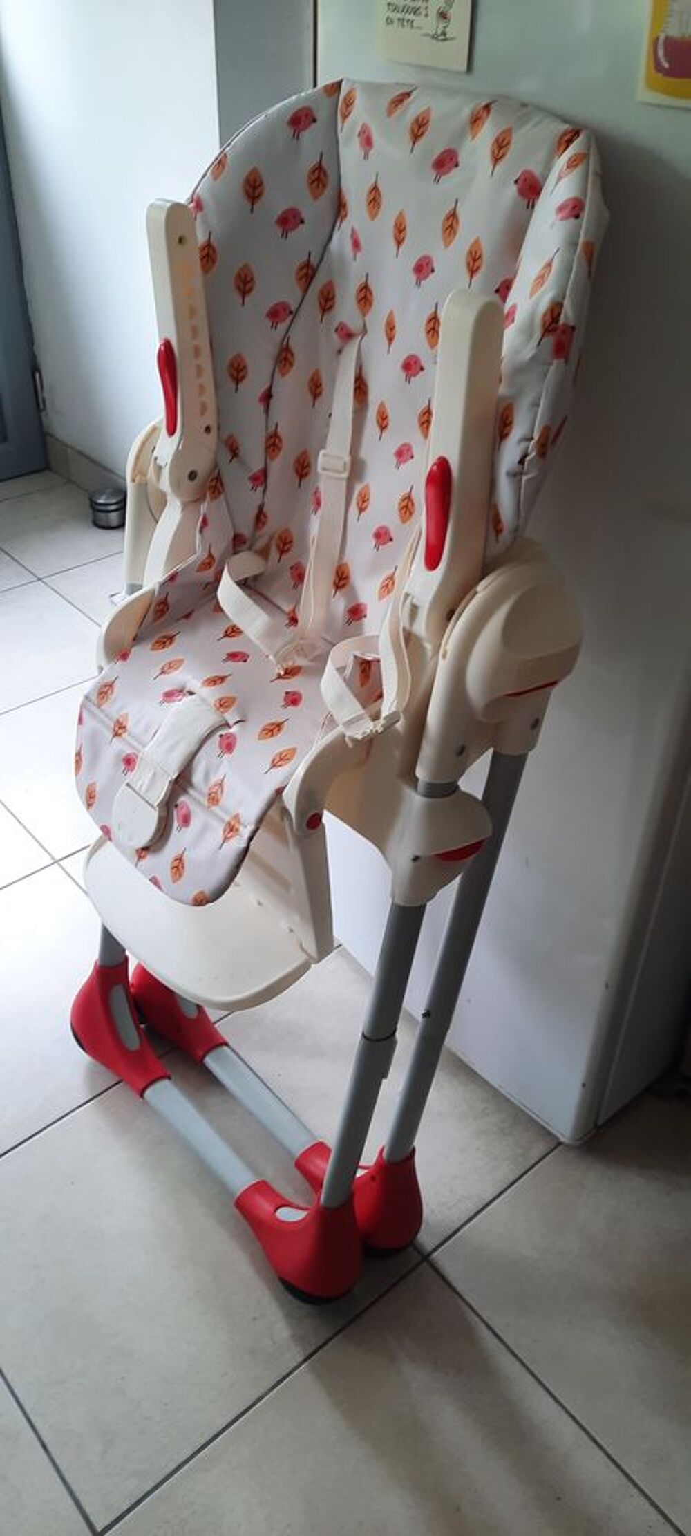 Chaise haute b&eacute;b&eacute; Mobilier enfants