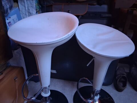 Lot de tabourets de bar blancs 50 Vend�me (41)