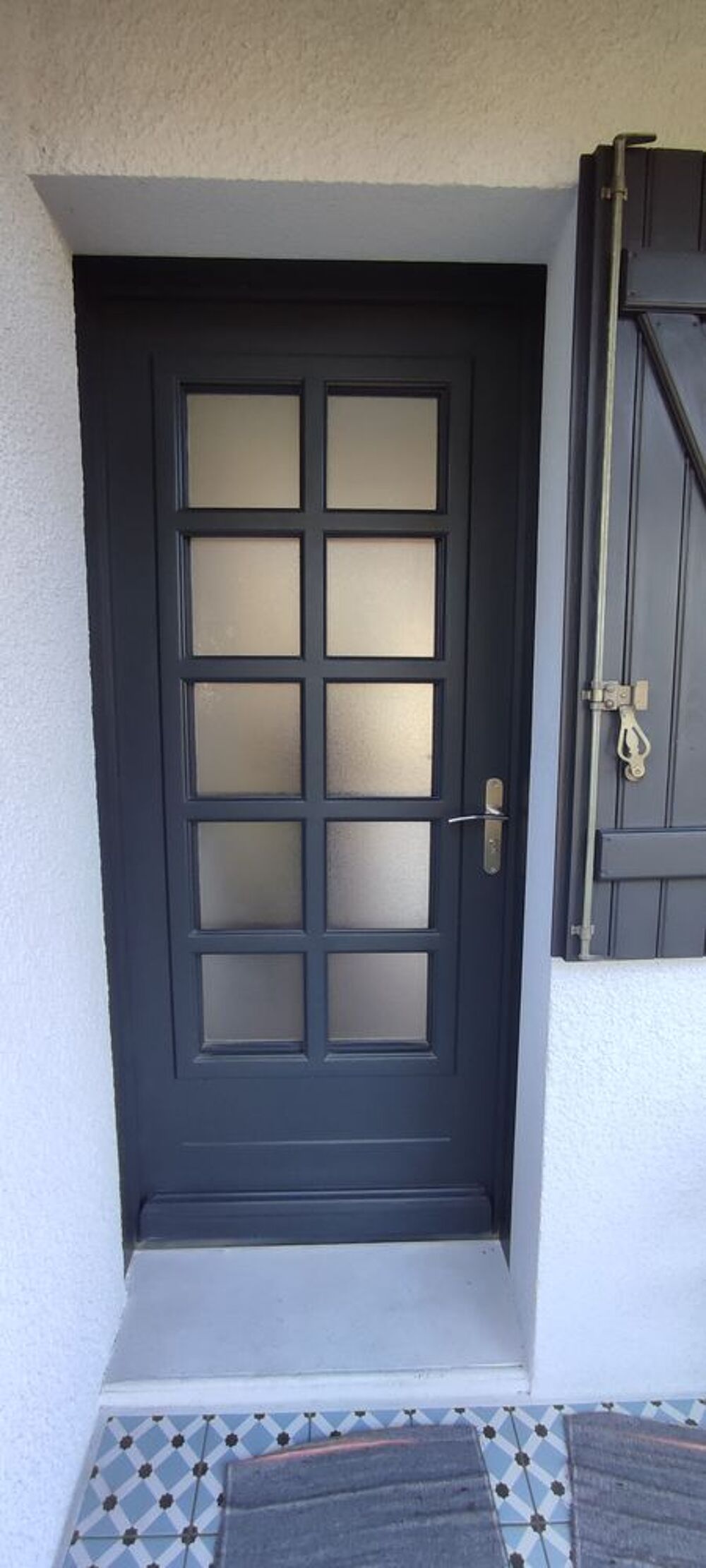 Porte d'entr&eacute;e en bois exotique Bricolage