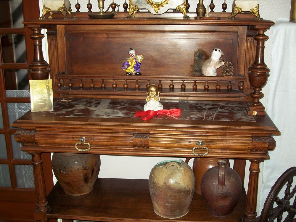 buffet. Meubles