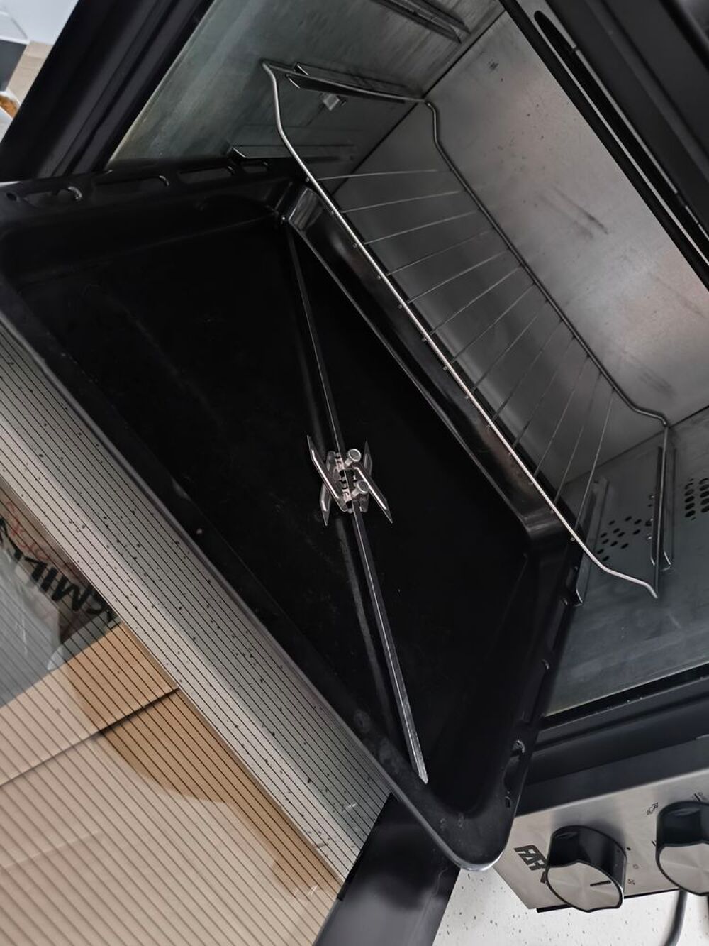 Four Electrom�nager