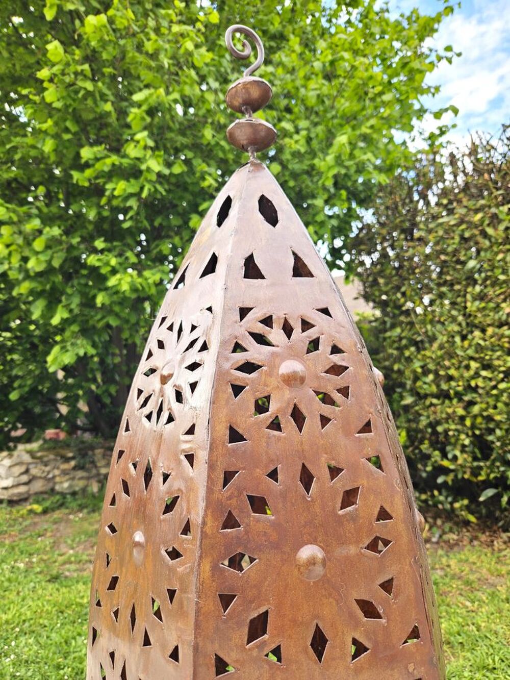 Lanterne en fer forg&eacute;, pi&egrave;ce unique artisanale, faite main Décoration