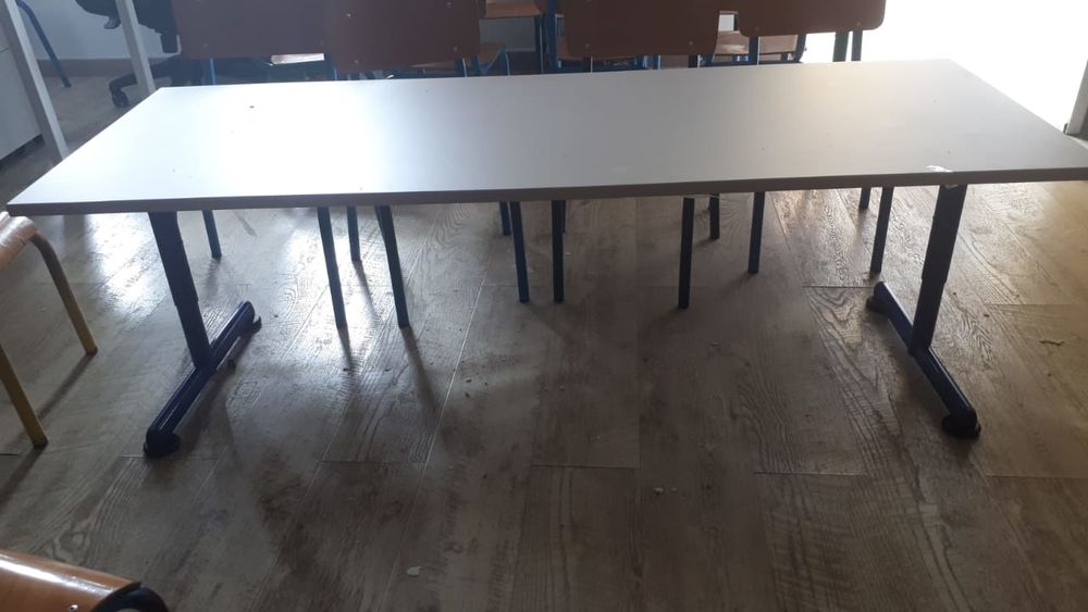 Tables scolaires r&eacute;glables en hauteur 160 x 60cm Meubles