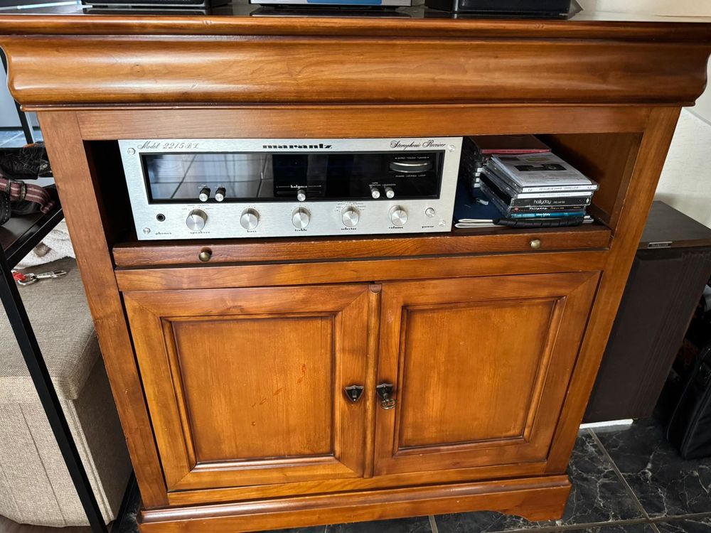 Meuble HI-FI en merisier Meubles