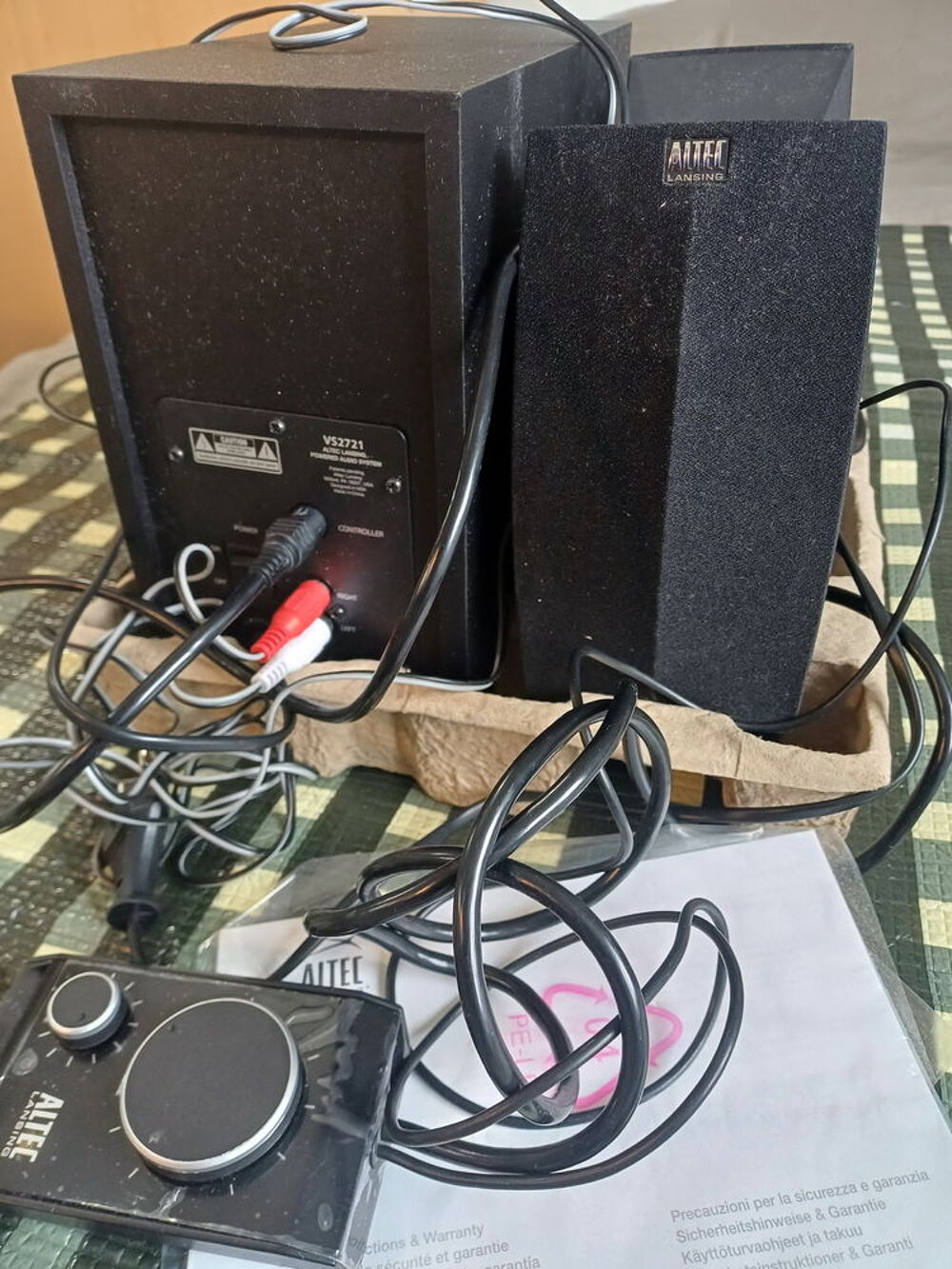 Enceinte PC ALTEC LANSING VS2721, &eacute;tat neuf, tr&egrave;s peu servi Audio et hifi