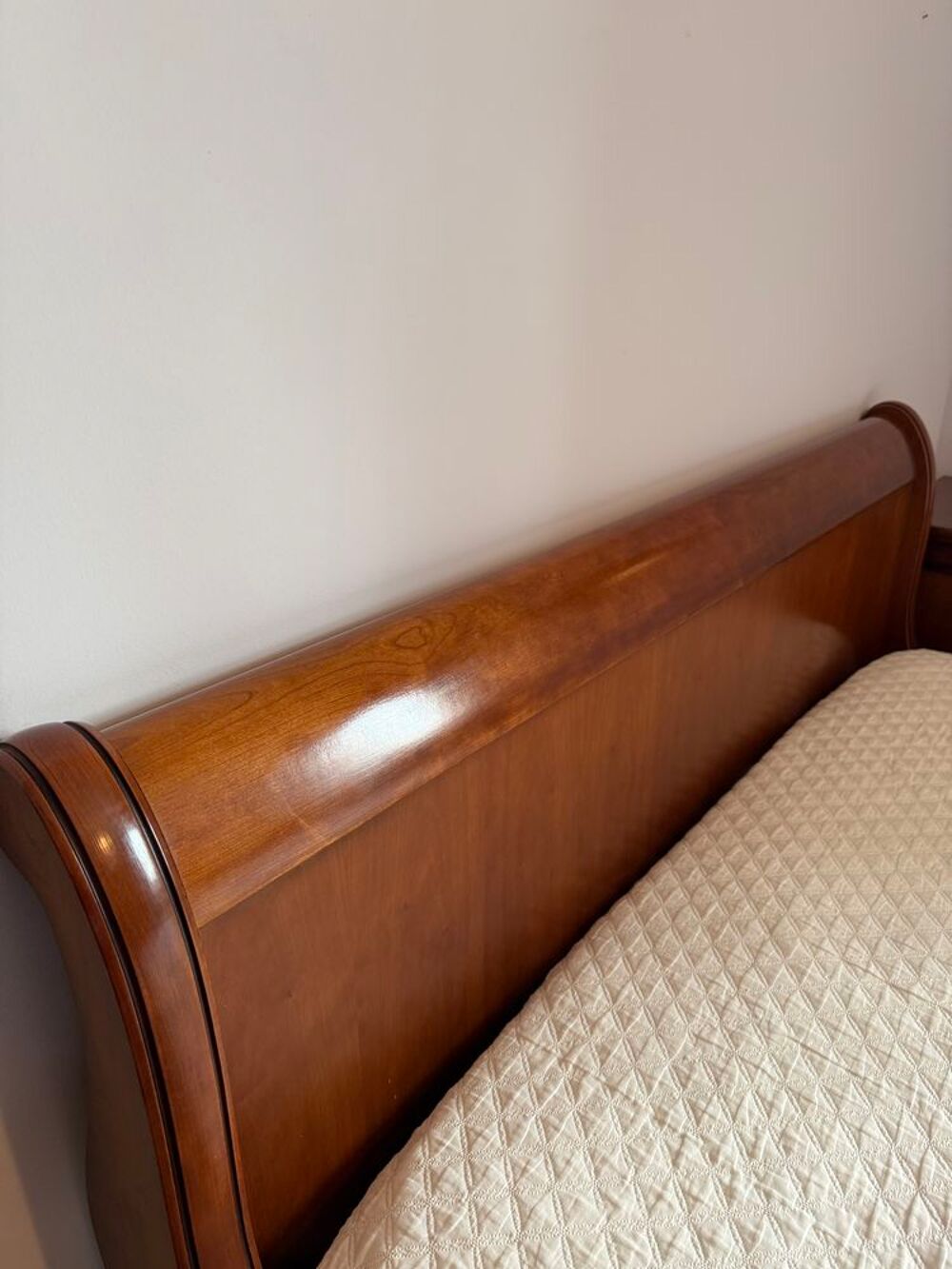 Chambre &agrave; coucher. Meubles