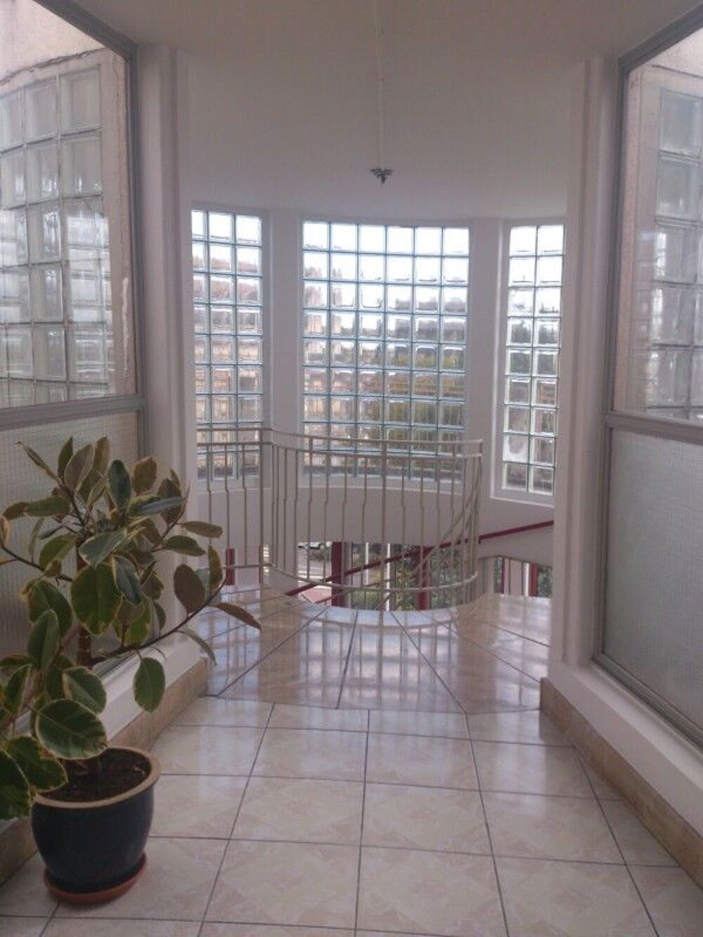 location Appartement - 2 pièce(s) - 52 m² Nancy (54000)