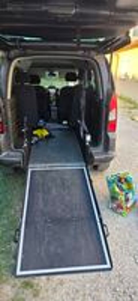 Berlingo Multispace BlueHDi 100 BVM5 7pl Feel 2017 occasion 26230 Grignan