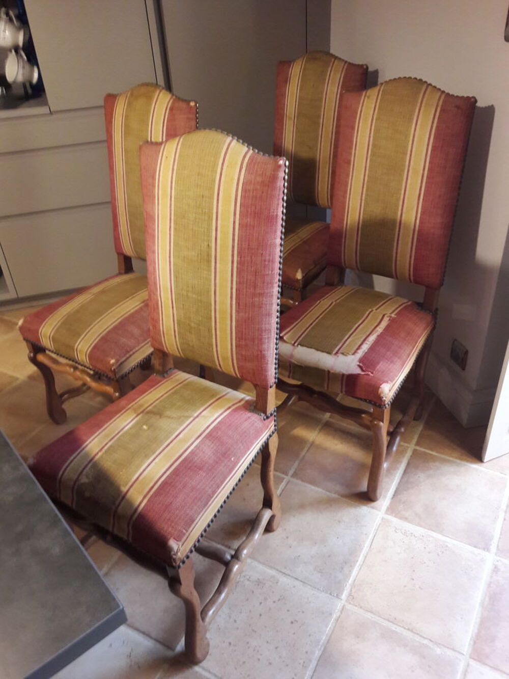 4 CHAISES et 2 FAUTEUILS "OS DE MOUTON" Meubles