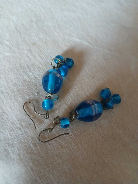 boucles oreilles bleu 5 �zanville (95)