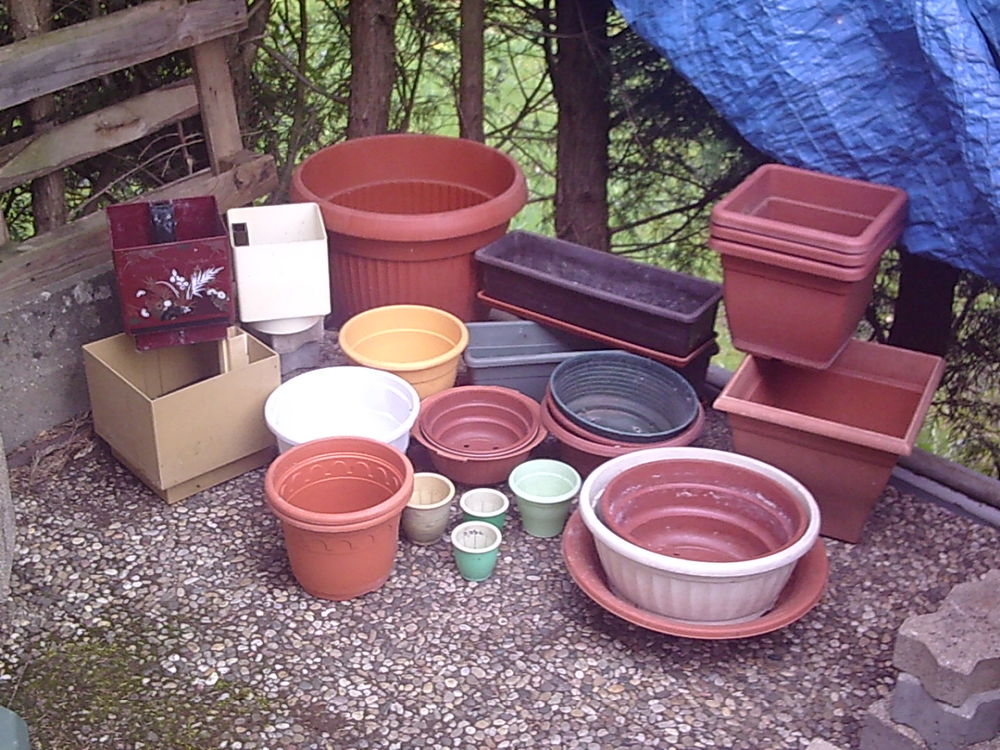Jardini&egrave;res et Pots de Fleurs en plastique Jardin