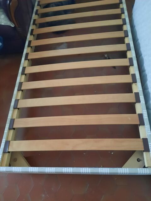 lit d une personne 20 Serres-Castet (64)