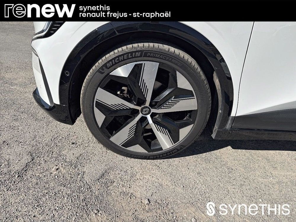 M&eacute;gane Megane E-Tech EV60 220 ch super charge Techno 2022 occasion 83600 Fr&eacute;jus