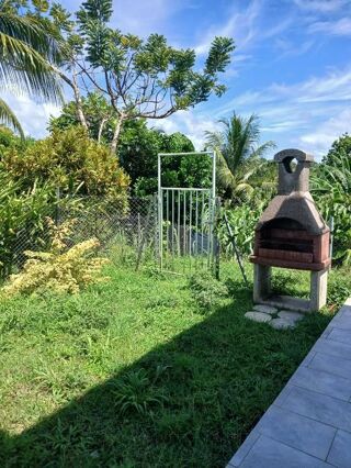  Villa à louer 2 pièces 70 m² Petit-bourg