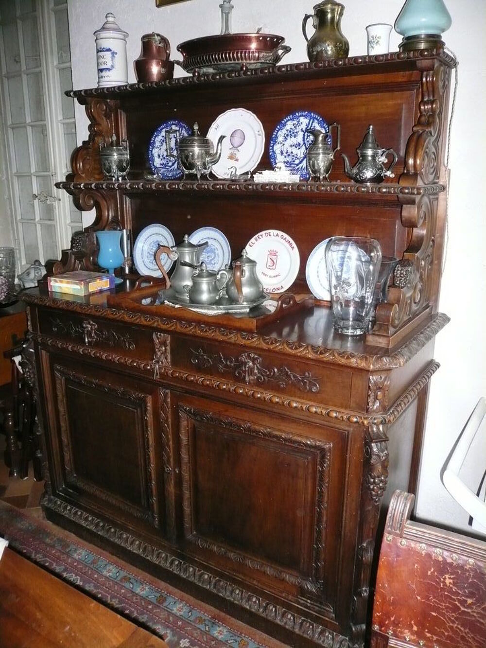 Buffet Proven&ccedil;al deux corps en noyer Meubles