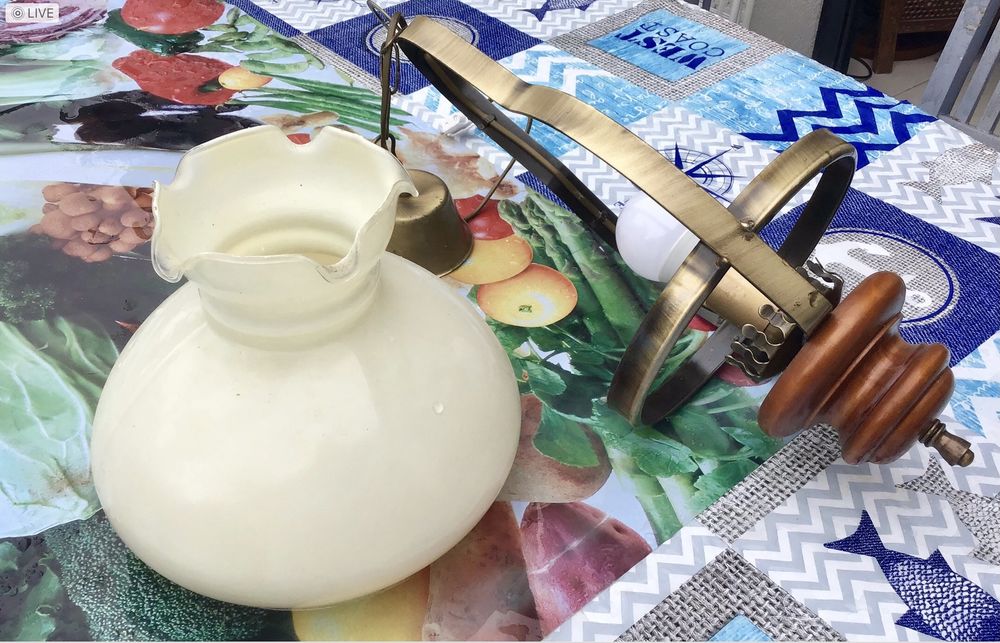 Lustre pour entr&eacute;e, cuisine
10 €
Décoration