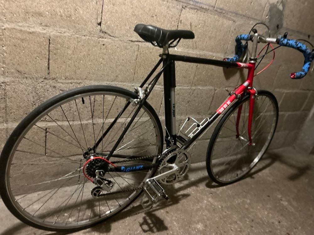 V&eacute;lo course MBK vintage
Vélos