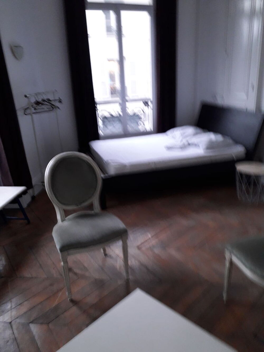 Location Appartement Meublé 4 pièces Marché St Quentin Métro Gare du Nord Paris 10