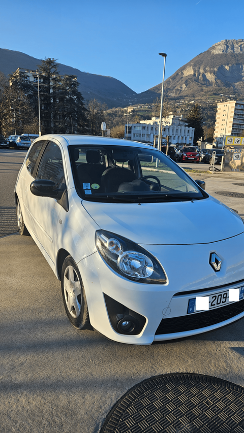 Renault Twingo RIP CURL 1.5 dci 75 ch 2011 occasion La Tronche 38700