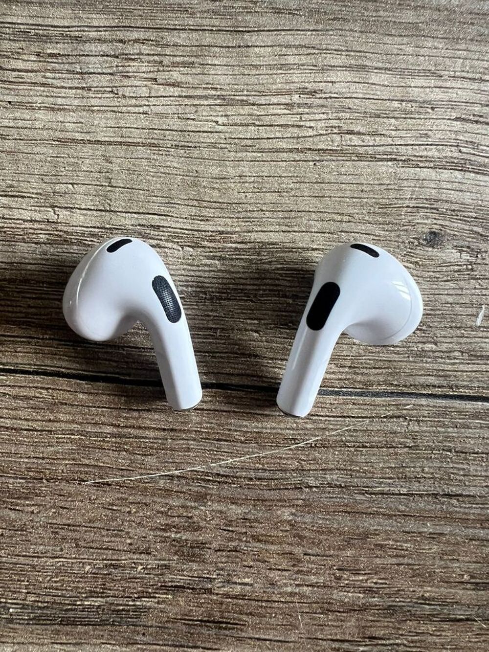 Airpods 3, tr&egrave;s bon &eacute;tat Matériel informatique
