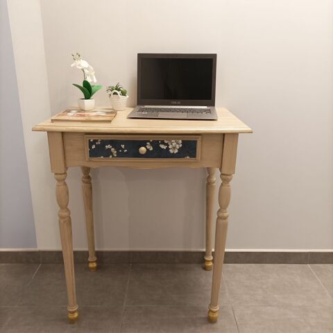 Bureau ou petite table relook� 125 V�nissieux (69)