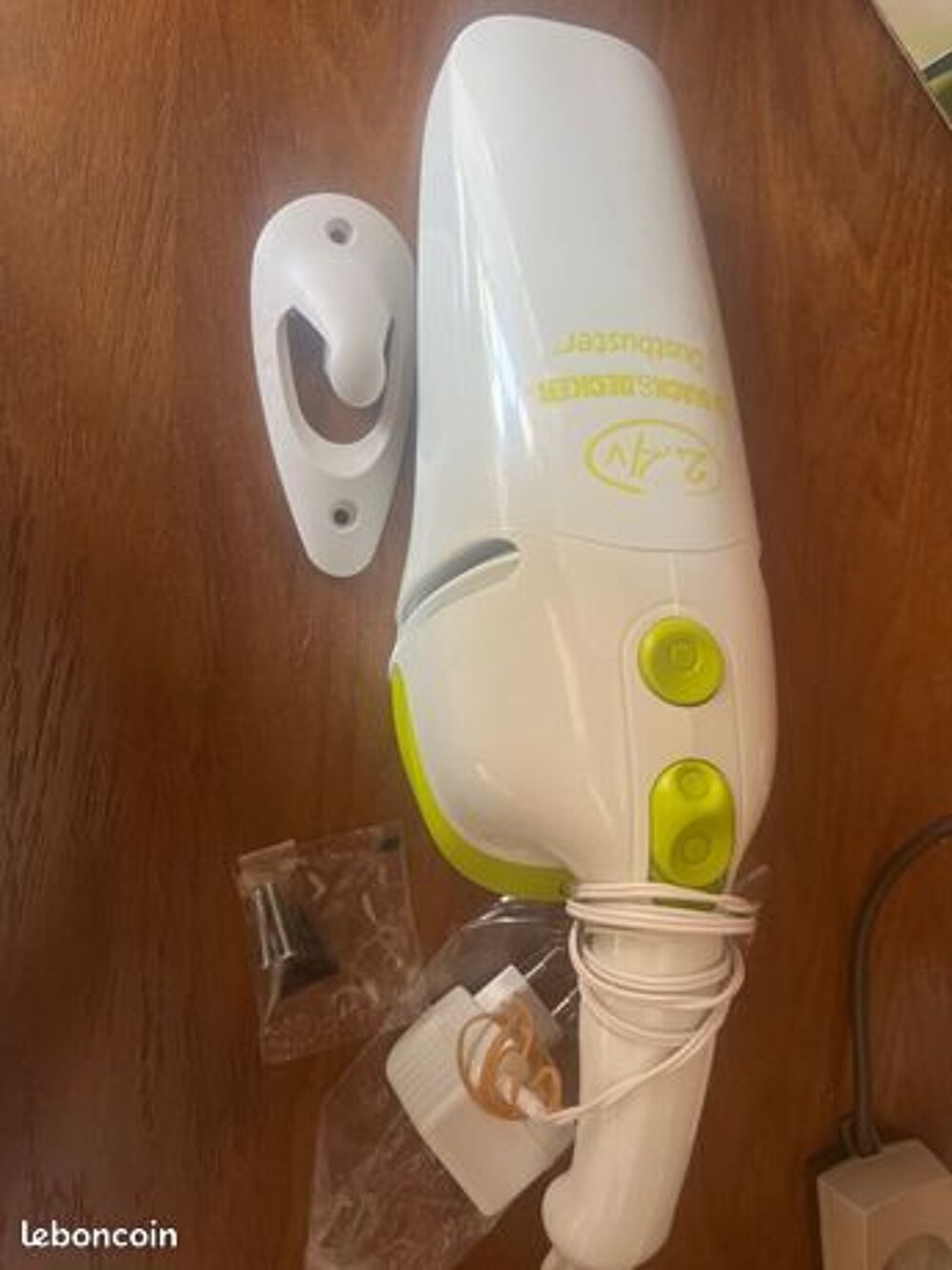 Aspirateur de main Electroménager