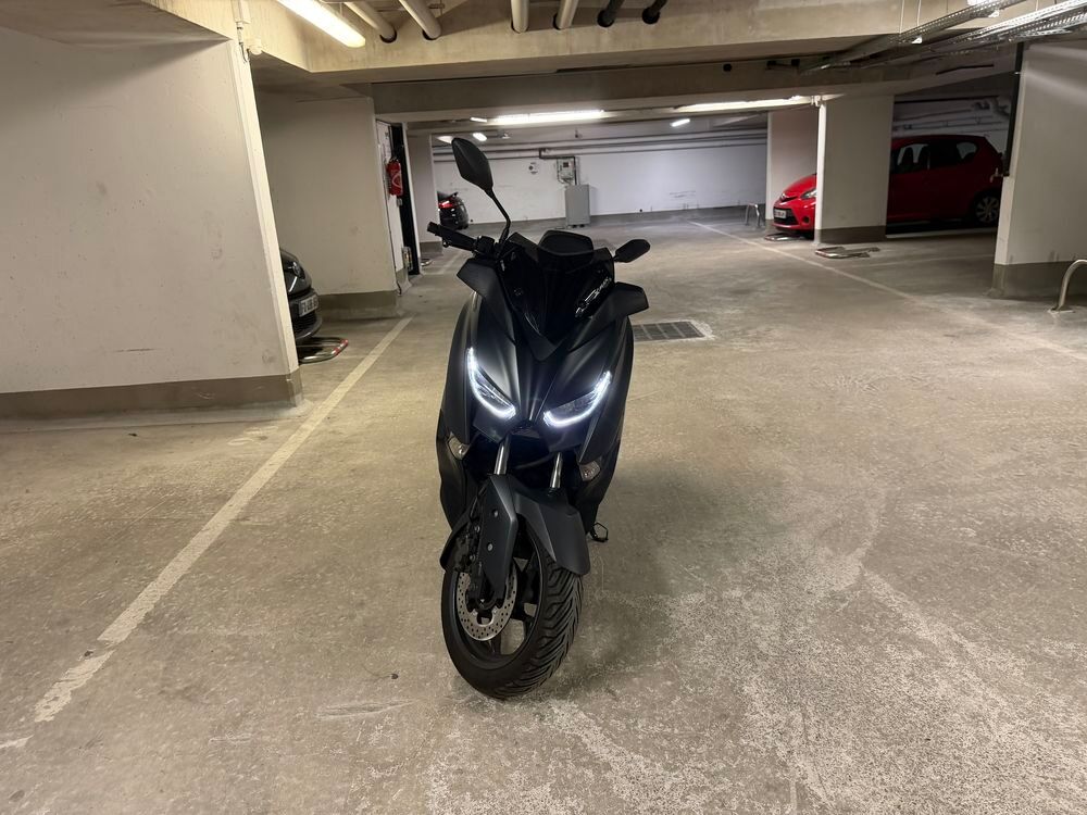 YAMAHA 2019 occasion 93200 Saint-Denis