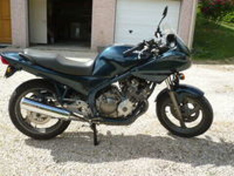 YAMAHA 1992 occasion 26220 Dieulefit
