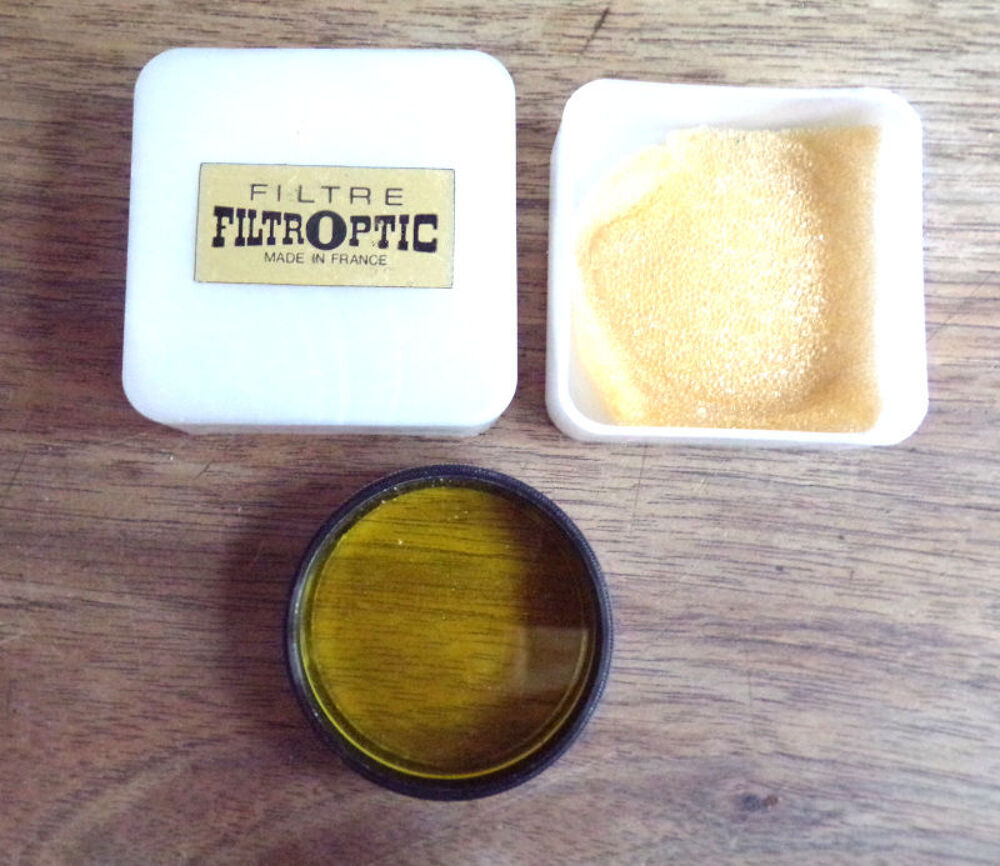 Filtre filtroptic 38 mm jaune , bo&icirc;tier d' origine ,
Photos/Video/TV