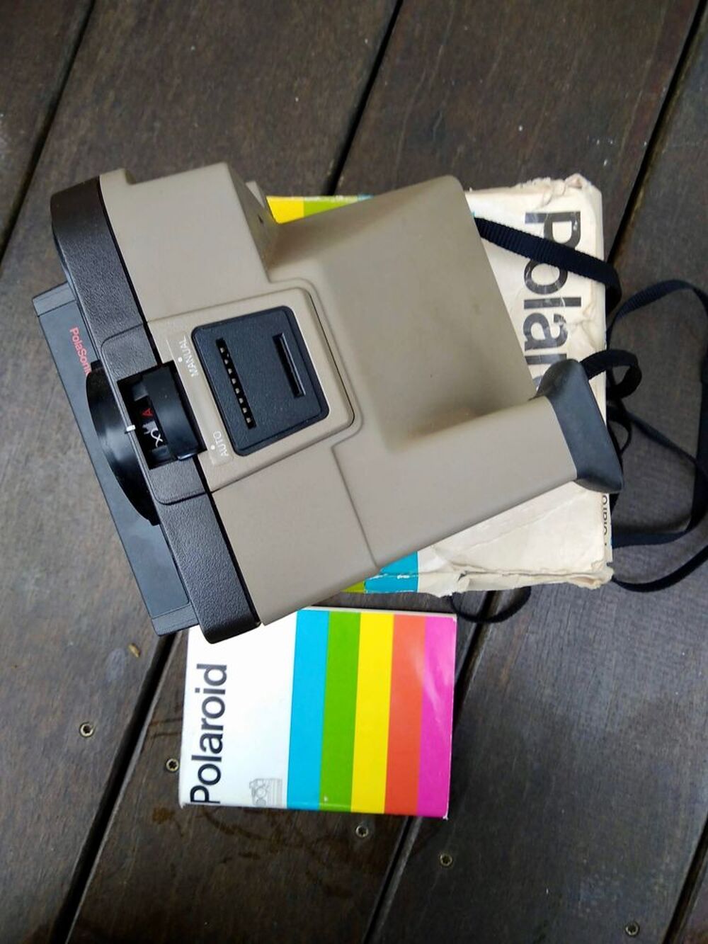 POLAROID ann&eacute;e 80 Photos/Video/TV